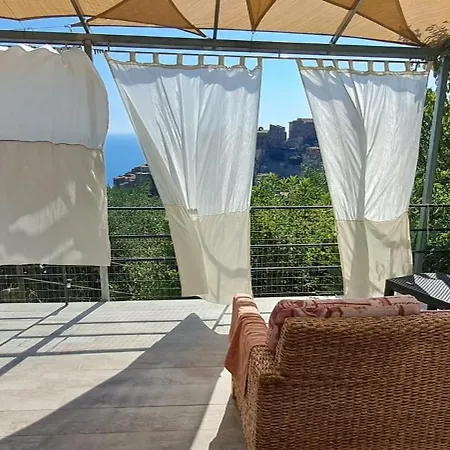 Le Dei Fiori Apartment Pisciotta